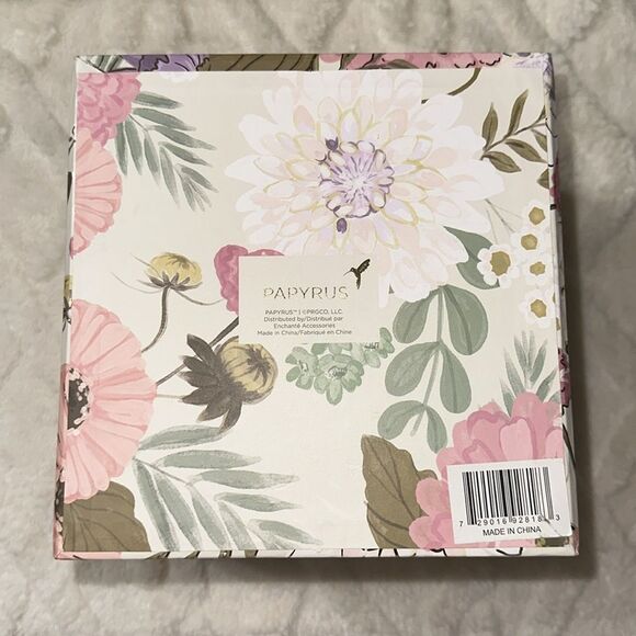 PAPYRUS Set of Two Floral Top White Lavender Bow Square Nesting Gift Boxes - Picture 7 of 15